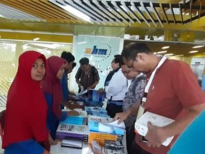 Book counter at Bunda Mulia University